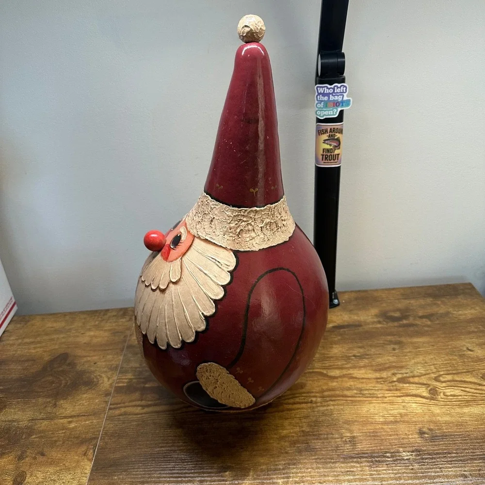 Handcrafted Santa Claus Painted Gourd Folk Art Christmas Decor Heart Wood Base‎